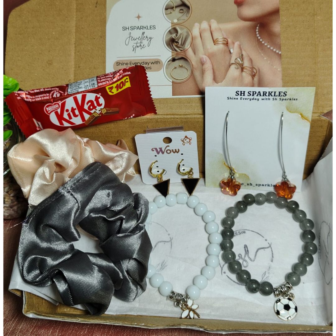 Friendship Day Hamper @249