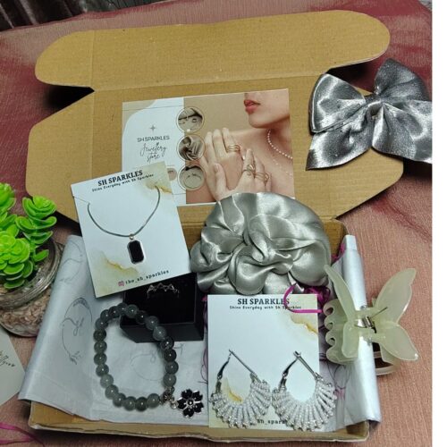 Girlfriend Day Hamper