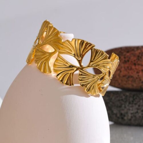 Imperial Leaf Glow Cuff